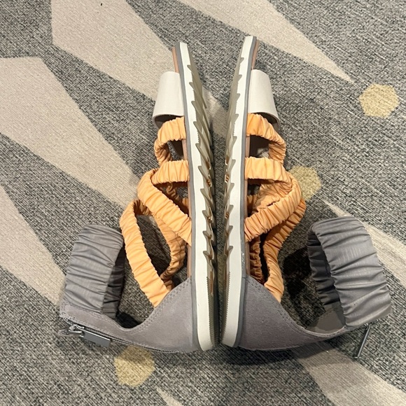 Sorel Ella II Ankle Strap Sandals Size 7 Peach Gray White - Picture 5 of 7